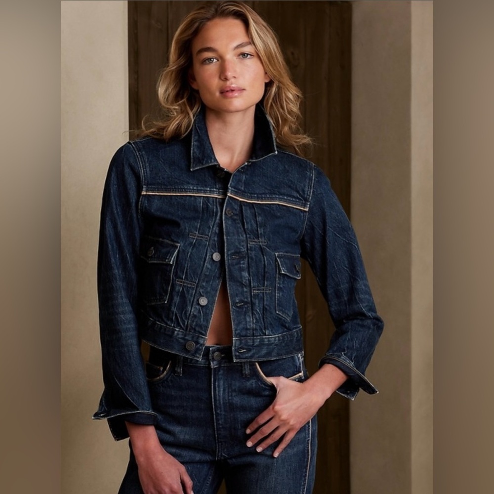 NWT - Banana Republic The Roper Vintage Jean Jacket-